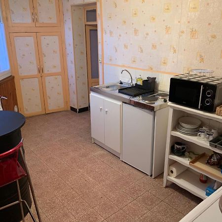Studio Ideal Travail, Famille, Tout Y Est … Lägenhet Dompierre-sur-Besbre Exteriör bild